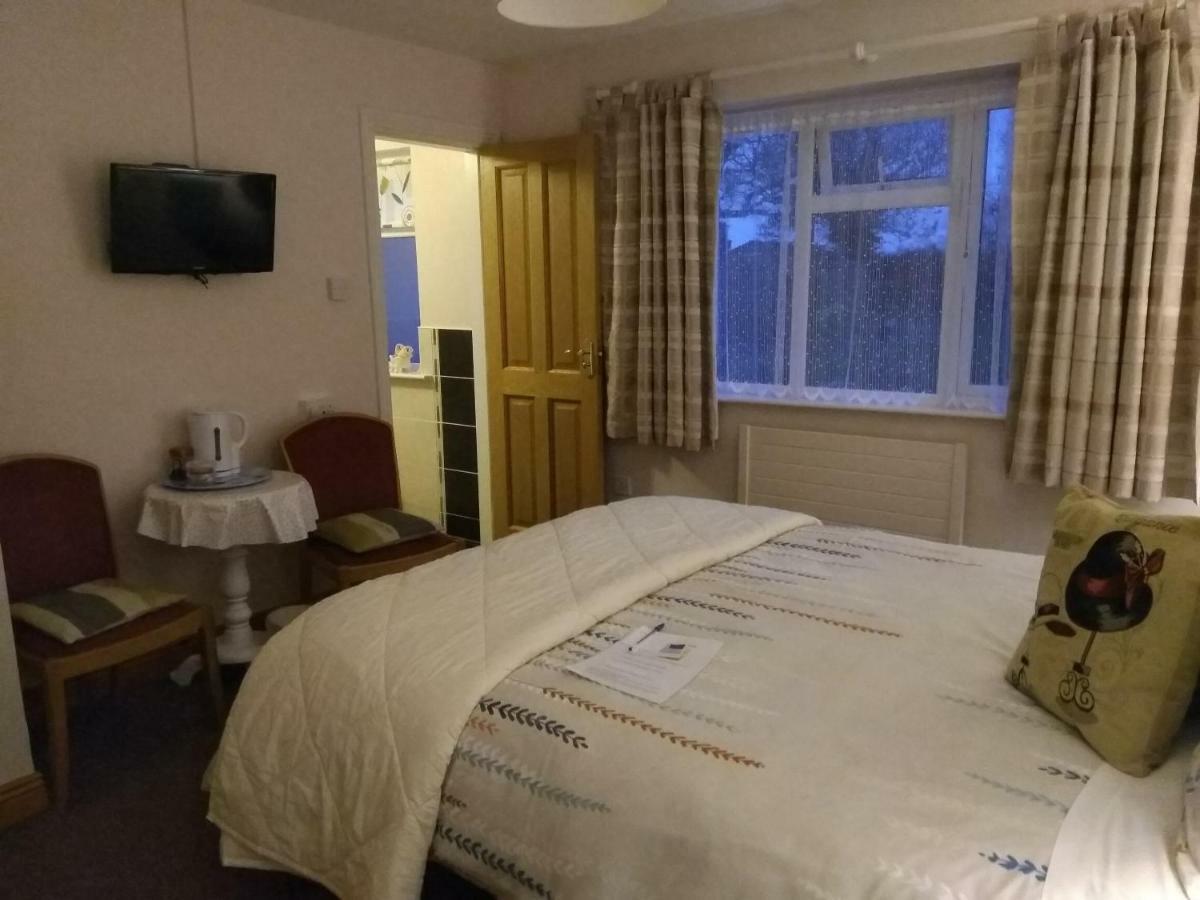 Twin Oaks Bed & Breakfast Kilkenny Dış mekan fotoğraf