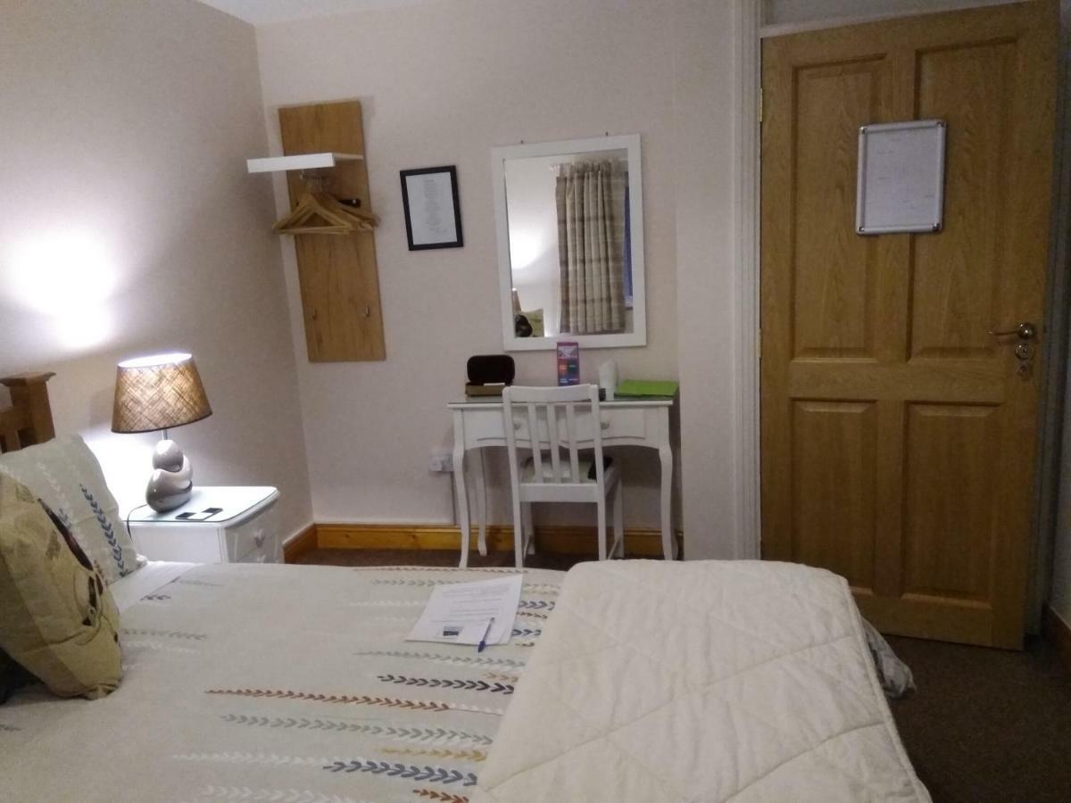 Twin Oaks Bed & Breakfast Kilkenny Dış mekan fotoğraf